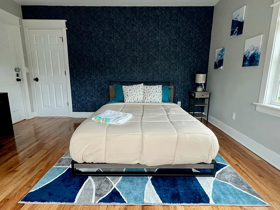 980 Desoto St NW #980