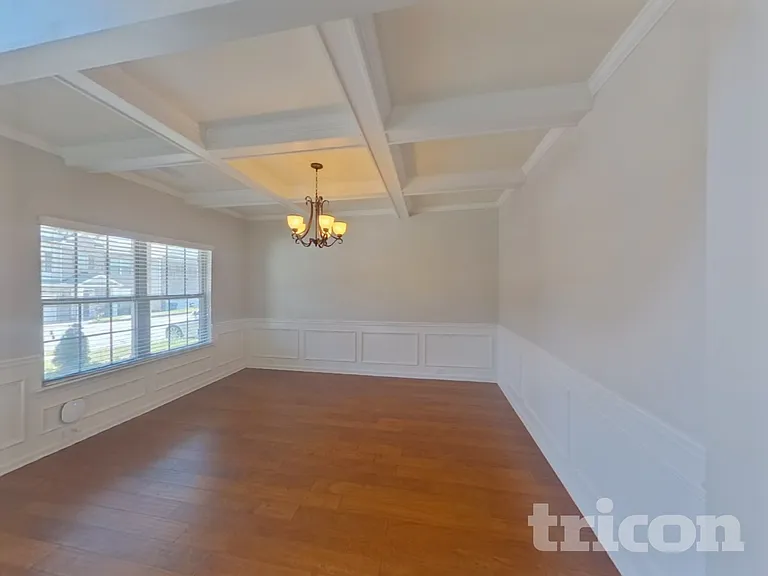7646 Crawford Ct — Photo 3