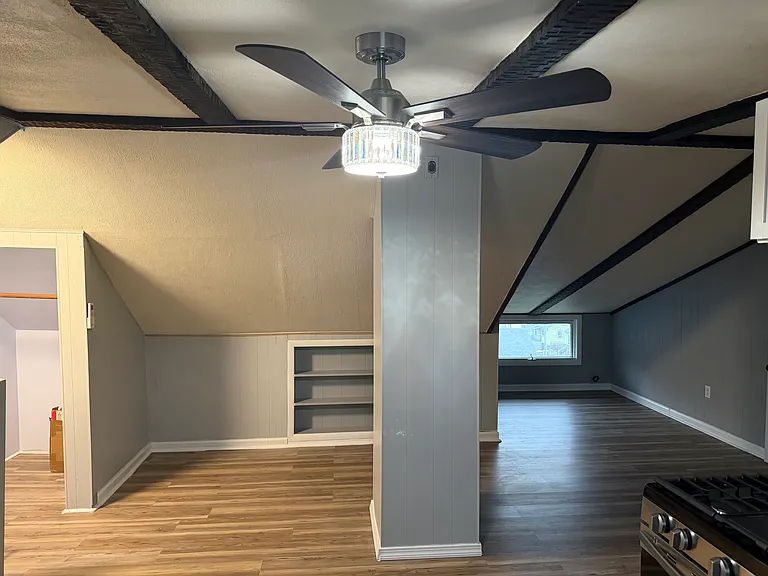 84 Farrington Ave — Photo 4