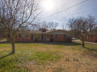 124 Oaks Dr, Gallatin, TN 37066
