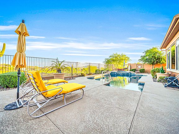5th image of 42229 N ASTORIA Way