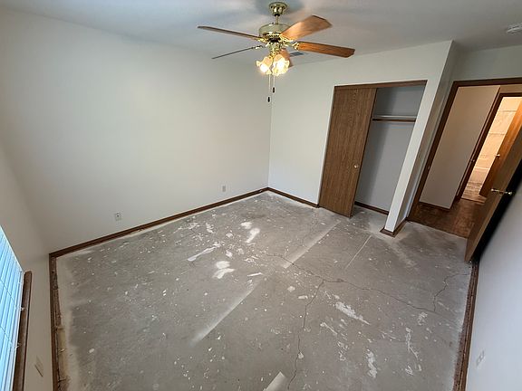 4th image of 105 Argo St