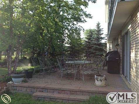 Brick paver patio.jpg