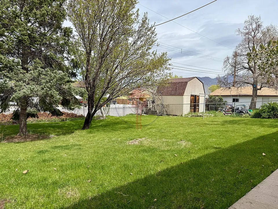 Stansbury Ave Duplex