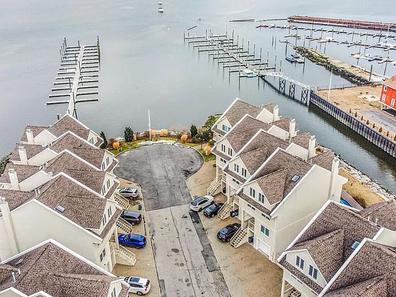 3rd image of 124 Outlook Ave