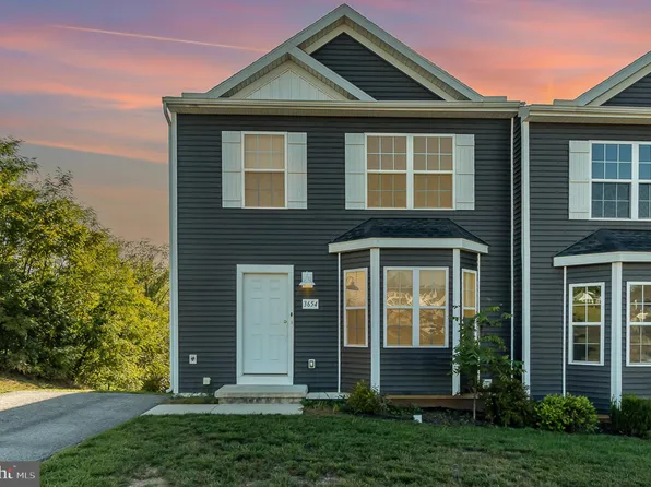 3654 Kortni Dr, Dover, PA 17315