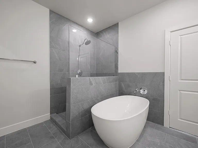 1518 Colonial Gorge Dr — Photo 21