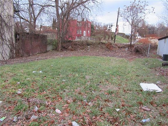 5th image of 2437 Wylie Ave #41