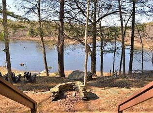 125 Kleinhans Pond Rd, Hawley, PA 18428