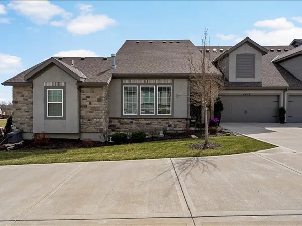 6474 Barth Rd, Shawnee, KS 66226