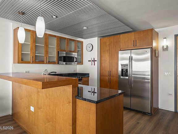 5th image of 255 N Sierra St Unit 1408