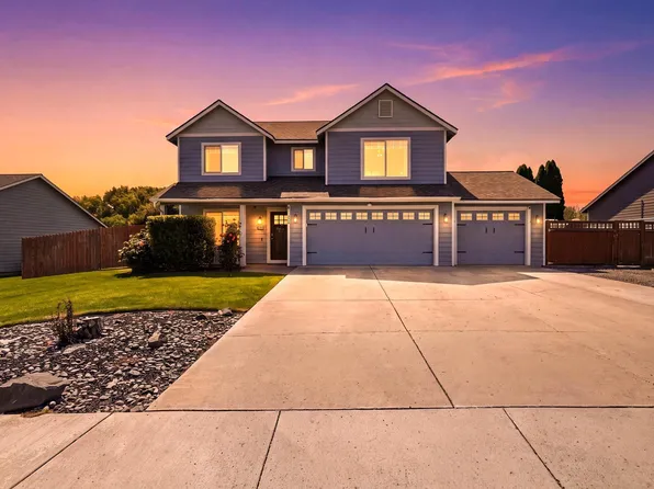 225 W 53rd Ave, Kennewick, WA 99337