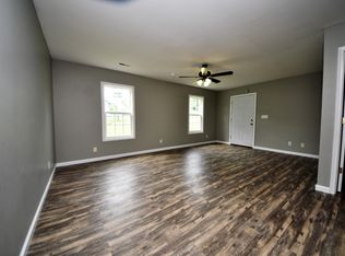 391 W Wood St #A, Troy, MO 63379