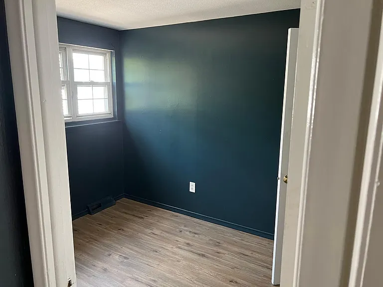 665 Garden St — Photo 12