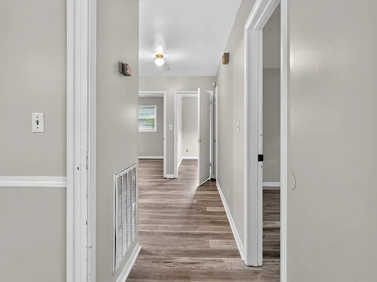 2303 Lynn Rd NW — Photo 15