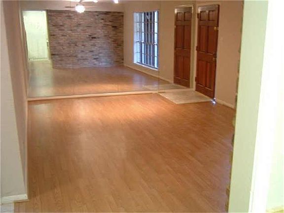 3rd image of 2507 Montrose Blvd APT 25