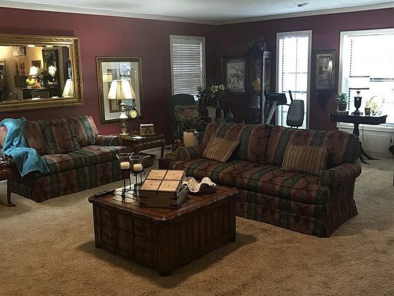 3rd image of 6102 Timber Lake Dr