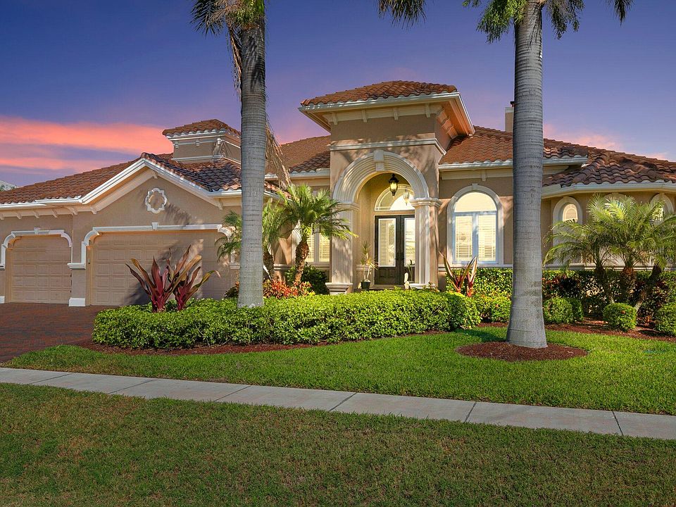 1st image of 375 Capistrano Ct