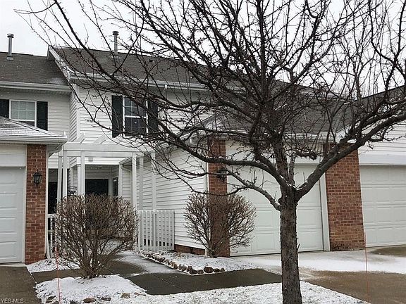 3rd image of 15692 Foxglove Ln