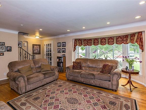 4th image of 14444 Summerfield Rd