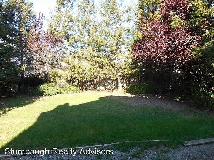2nd image of 218 Paris Way