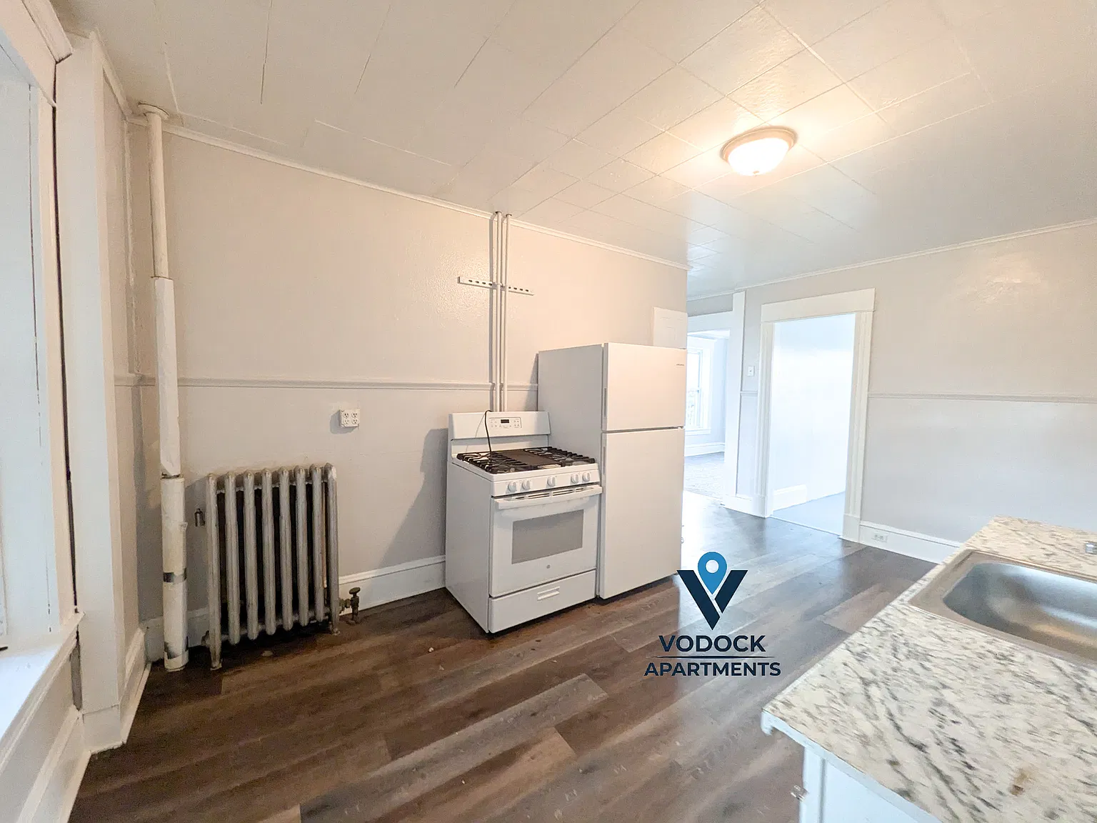 2 bed, 950 sqft, $1,500 — Photo 3