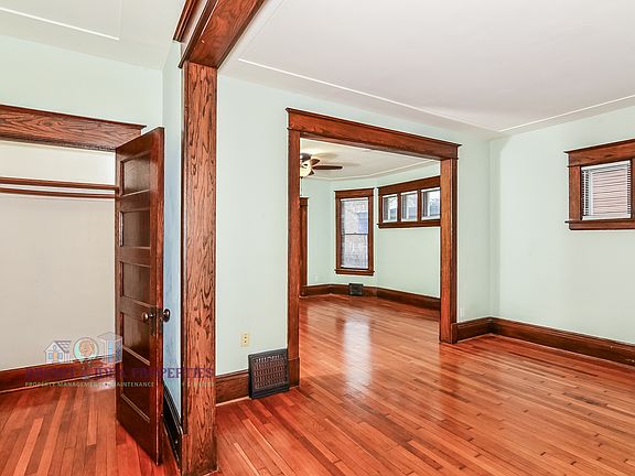 5th image of 801 4th St E