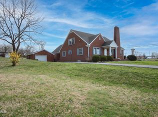 125 Rosewood Ln, Bristol, VA 24202