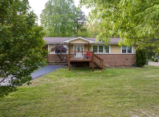 1503 Rocky Ln, Johnson City, TN 37601