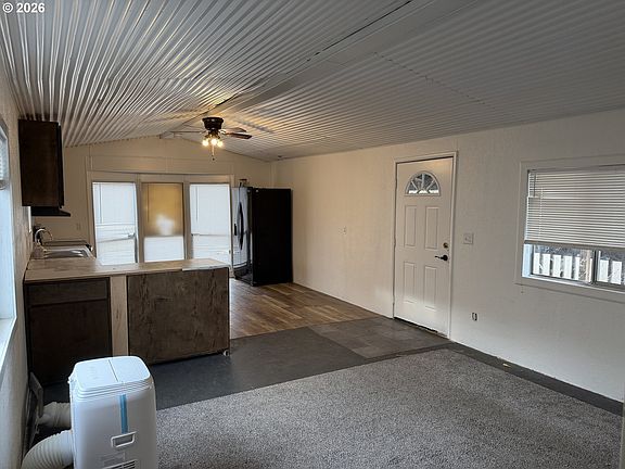 2nd image of 200 Emils Way Unit 19