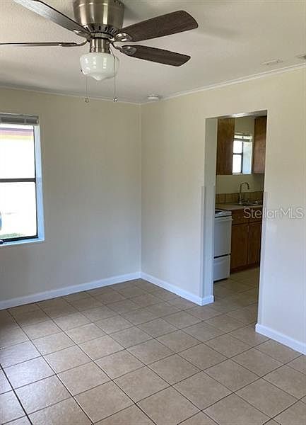 2nd image of 404 Camellia Dr