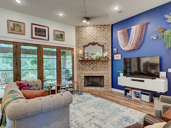 4th image of 149 Fleur De Lis Dr