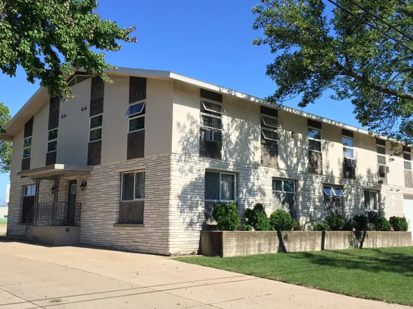 2641 George St APT N, La Crosse, WI 54603