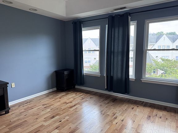 3rd image of 5218 Tabard Ct