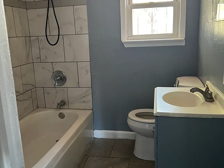 2973 S Newman Ave — Photo 1