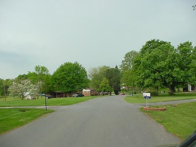 2nd image of 103 Colonial Dr