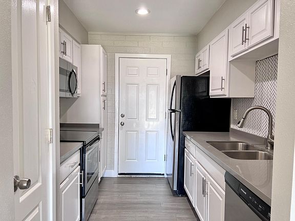4th image of 2629 E Turney Ave APT 4
