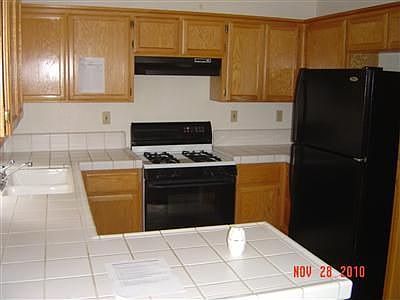 3rd image of 320 Baird Dr