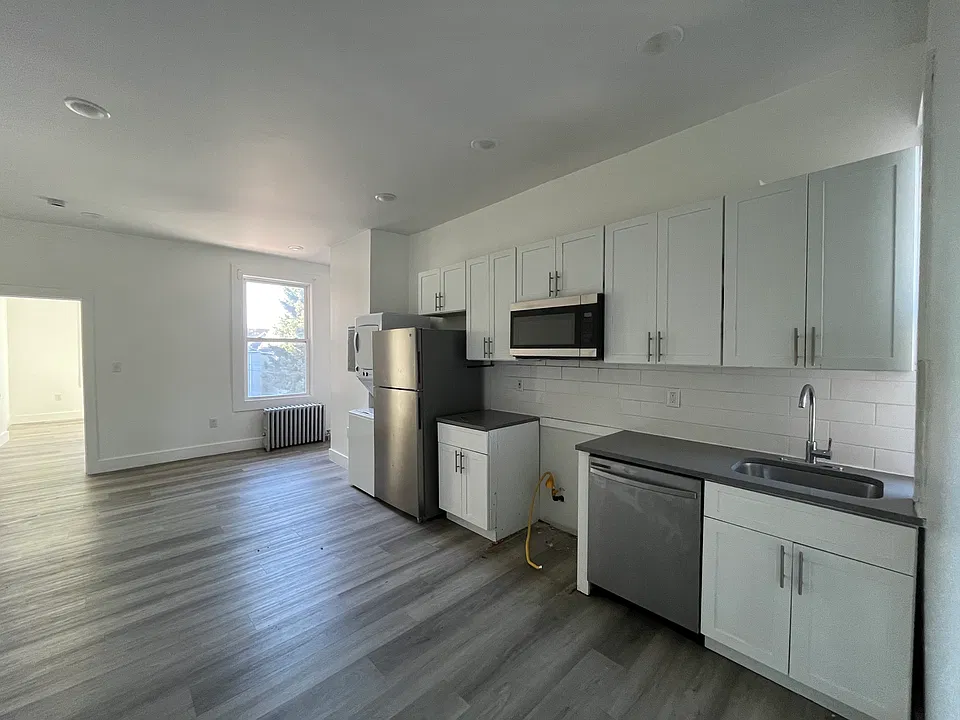 737 Communipaw Ave #3