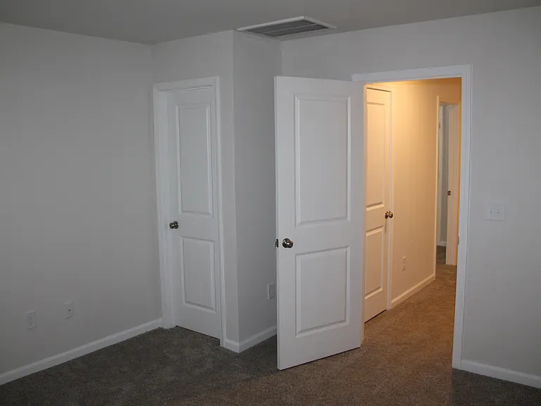 121 Foundation Way — Photo 15