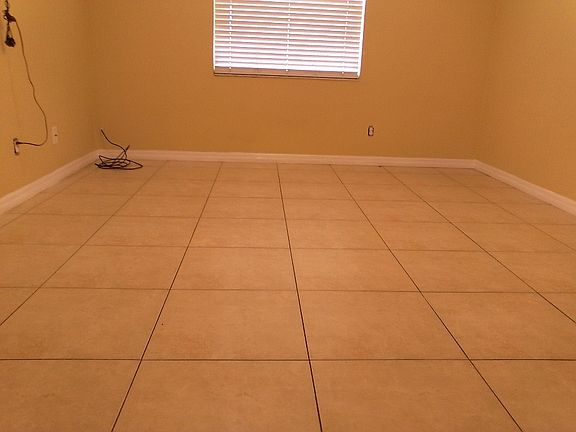 4th image of 746 Michigan Ct APT 3