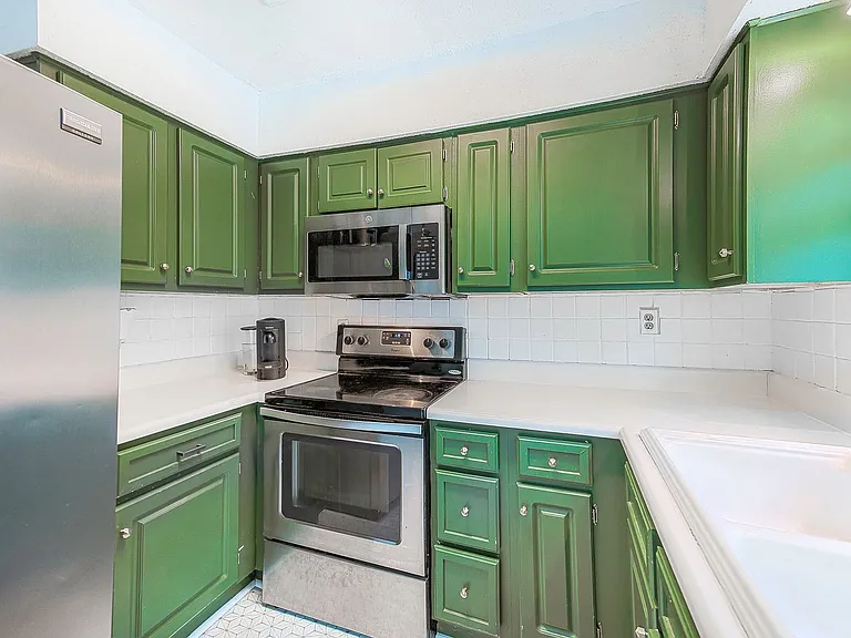 10504 Moorwood Ridge Cir — Photo 9