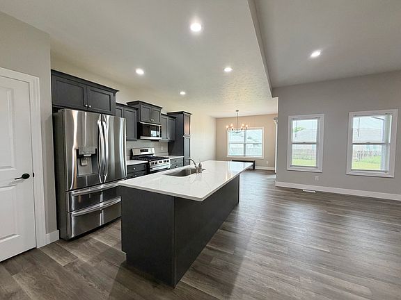 5th image of 4101 Westgate Dr