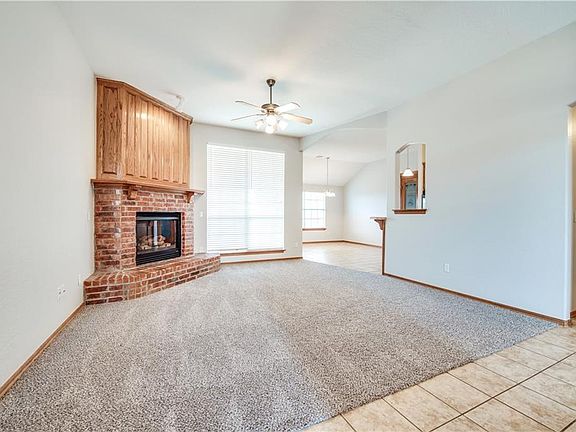 3rd image of 505 Madeline Ln