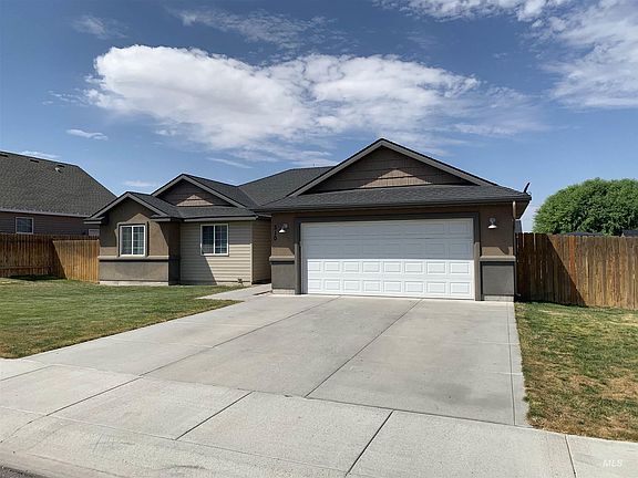 2nd image of 310 Camas Meadows Way