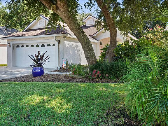2nd image of 604 Sand Isles Cir