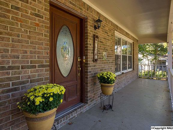 2nd image of 1214 Morrow Dr SE