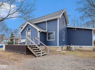 5388 Hammond Rd, Lapeer, MI 48446