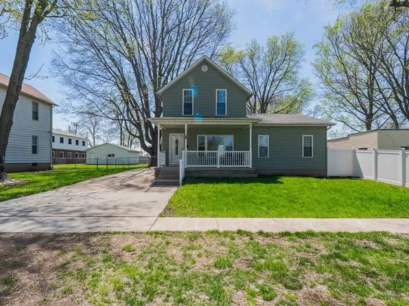 109 W Bower St, Oreana, IL 62554