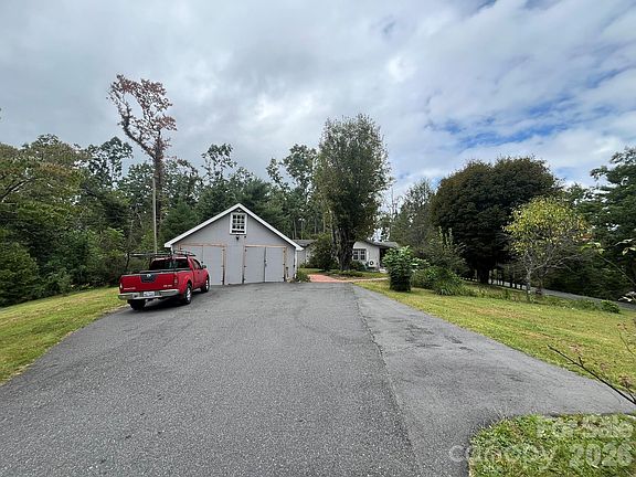 4th image of 74 Vaughn Rd